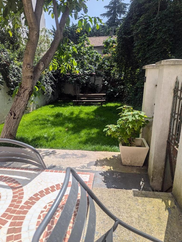 Maison Jardin Et Parking Prive Dans 格勒诺布尔 外观 照片